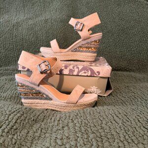 Limelight Platform Sandals Beige Size 9